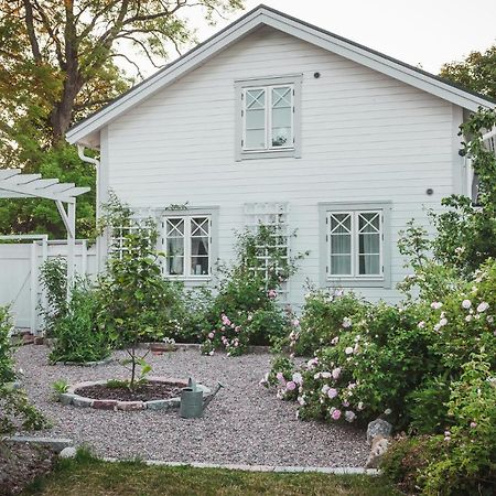 Vallby Cottage 恩科平 外观 照片