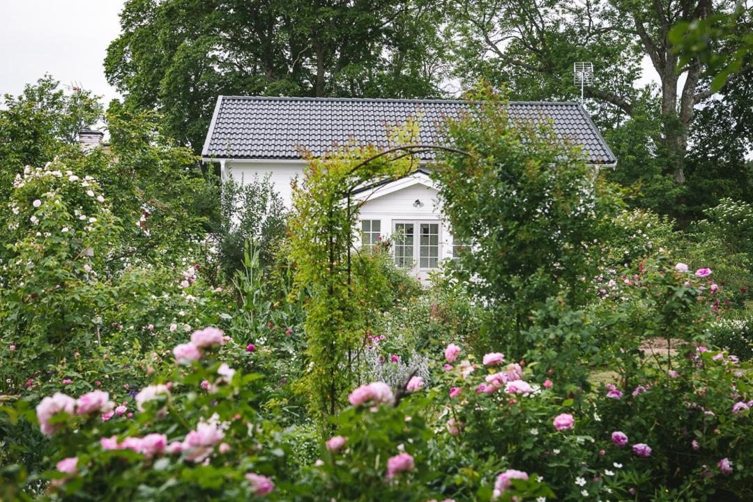 Vallby Cottage 恩科平 外观 照片